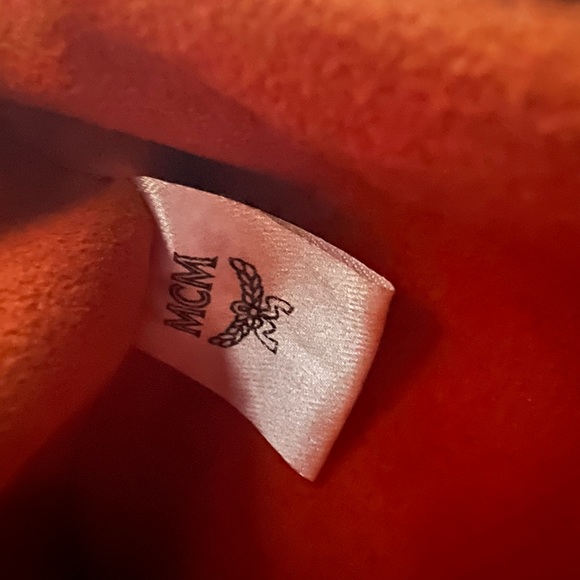 MCM gray snakeskin crossbody with red leather trim - Picture 6 of 6